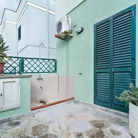 Holiday home Villetta Della Baia Il Monte